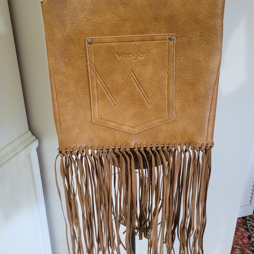 Wrangler Camel Fringe Shoulder Bag - Picture 9 of 10